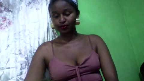 olinah610 online show from October 2025 04:38:02 PM