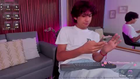 Snapshot of oliver20__ chatting on July 2026 10:50:01 PM oliver20__ online show from July 2026 10:50:01 PM