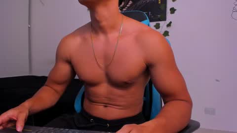 Snapshot of oliver_bray chatting on January 2025 12:06:02 AM Oliver bray online show from January 2025 12:06:02 AM