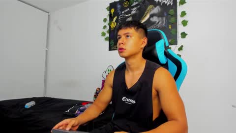 Snapshot of oliver_bray chatting on February 2025 02:29:02 AM Oliver bray online show from February 2025 02:29:02 AM