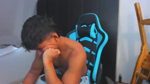 Snapshot of oliver_bray chatting on November 2025 03:34:01 PM Oliver bray online show from November 2025 03:34:01 PM