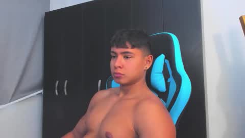 Oliver bray online show from December 2025 09:12:02 PM