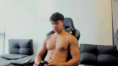 Oliver bray online show from March 2026 07:06:02 PM