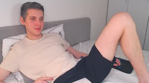 Snapshot of oliver_hort chatting on March 2026 10:30:02 AM Oliver online show from March 2026 10:30:02 AM