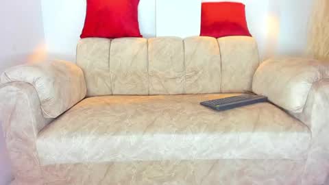 OLIVER online show from December 2024 10:49:02 PM