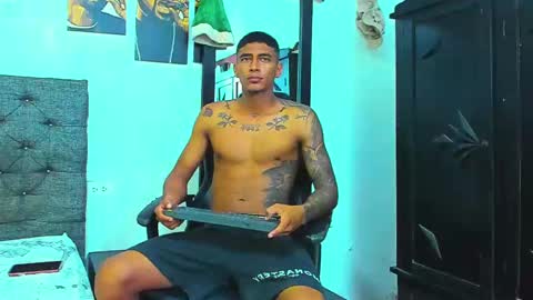 oliver_smith_2 online show from November 2025 03:00:01 PM