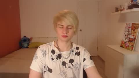 Oliver online show from September 2025 01:33:02 AM