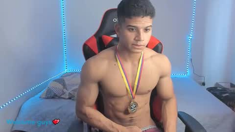 oliver thompsson online show from December 2024 06:49:01 PM