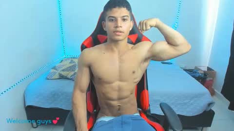 oliver thompsson online show from January 2025 05:13:01 PM