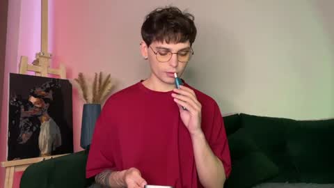 Snapshot of oliverlawrence chatting on June 2026 04:35:01 PM oliverlawrence online show from June 2026 04:35:01 PM