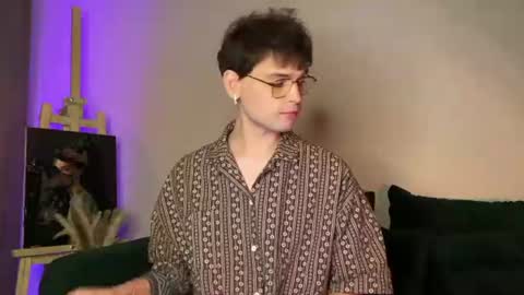 Snapshot of oliverlawrence chatting on July 2026 06:26:01 PM oliverlawrence online show from July 2026 06:26:01 PM