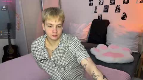 oliver online show from November 2025 01:26:02 AM