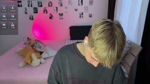 oliver online show from December 2025 12:31:02 PM