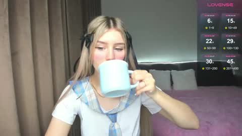 Snapshot of olivia1taylor chatting on November 2025 06:13:01 AM Olivia online show from November 2025 06:13:01 AM