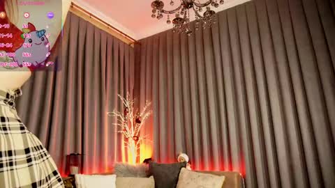 Snapshot of olivia_devis chatting on February 2025 05:00:01 AM SaraConor online show from February 2025 05:00:01 AM