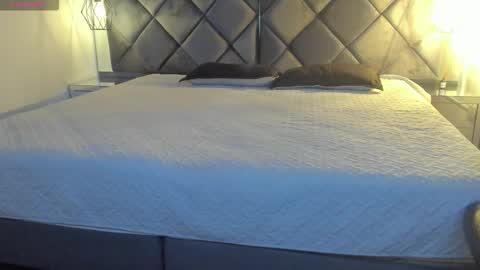 Olivia online show from March 2026 04:45:01 PM