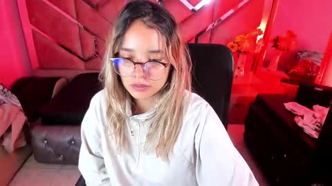  OLIVIA  online show from November 2025 03:27:01 AM