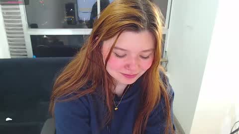 olivia_martine online show from December 2024 05:16:01 AM