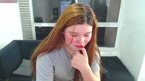 olivia_martine online show from December 2024 05:02:01 AM