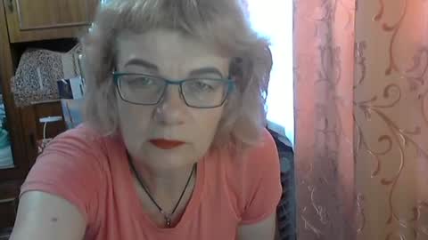 Snapshot of olivia_mia25 chatting on June 2026 09:43:02 AM Olivia Mia online show from June 2026 09:43:02 AM