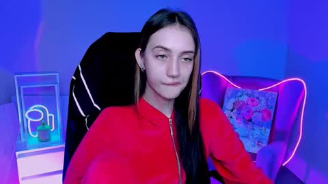 olivia_norton_ online show from October 2025 02:39:02 PM