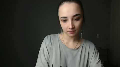 Snapshot of olivia_oliv chatting on December 2024 08:28:02 PM Olivia online show from December 2024 08:28:02 PM