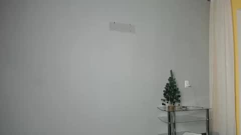 Snapshot of olivia_oliv chatting on January 2025 11:45:01 PM Olivia online show from January 2025 11:45:01 PM