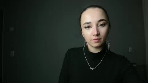 Snapshot of olivia_oliv chatting on March 2025 06:00:01 PM Olivia online show from March 2025 06:00:01 PM