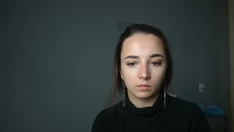 Snapshot of olivia_oliv chatting on September 2025 01:05:01 PM Olivia online show from September 2025 01:05:01 PM