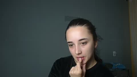 Snapshot of olivia_oliv chatting on October 2025 01:01:01 PM Olivia online show from October 2025 01:01:01 PM