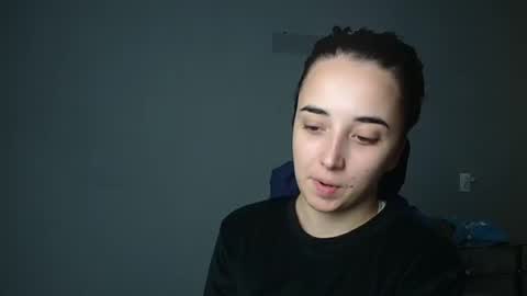 Snapshot of olivia_oliv chatting on October 2025 06:20:01 PM Olivia online show from October 2025 06:20:01 PM