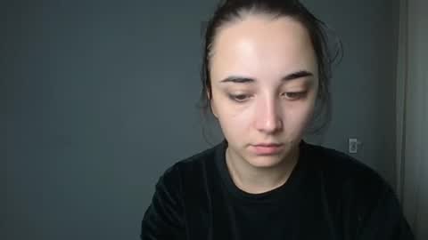 Snapshot of olivia_oliv chatting on October 2025 11:22:01 AM Olivia online show from October 2025 11:22:01 AM
