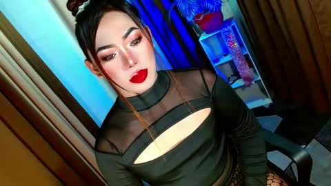 Miss OLIVIA online show from October 2025 07:17:02 AM