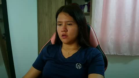 Olivia online show from April 2026 04:15:02 PM