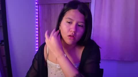 Snapshot of olivia_watson_ chatting on May 2026 12:02:01 PM Olivia online show from May 2026 12:02:01 PM
