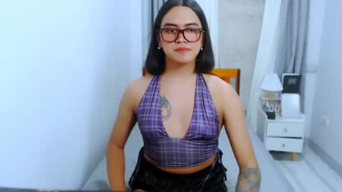 Snapshot of olivia_xxo chatting on July 2026 10:49:02 PM olivia_xxo online show from July 2026 10:49:02 PM