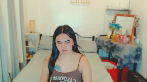 Snapshot of olivia_xxo chatting on July 2026 11:03:01 PM olivia_xxo online show from July 2026 11:03:01 PM
