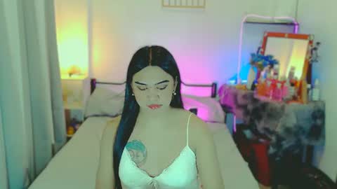 Snapshot of olivia_xxo chatting on July 2026 03:53:02 PM olivia_xxo online show from July 2026 03:53:02 PM