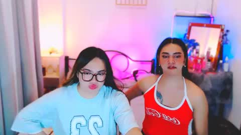 Snapshot of olivia_xxo chatting on July 2026 01:40:02 PM olivia_xxo online show from July 2026 01:40:02 PM
