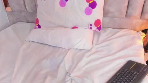 Olivia Evangelista online show from December 2024 08:11:02 AM