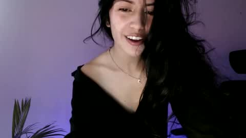 oliviaaa__ online show from February 2026 04:03:02 PM