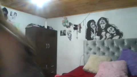 Snapshot of oliviabluee10 chatting on January 2025 01:43:02 AM oliviabluee10 online show from January 2025 01:43:02 AM