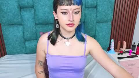 oliviabonnie online show from March 2026 06:54:01 PM