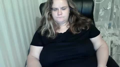 OliviaErmesx online show from September 2025 09:05:01 PM