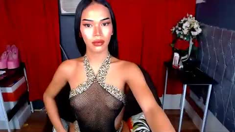 OLIVIA online show from October 2025 09:04:02 PM