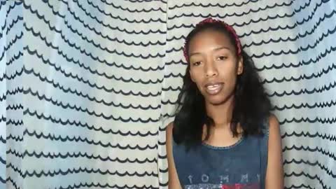 oliviah27 online show from November 2025 08:25:02 AM