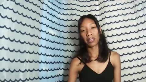 oliviah27 online show from December 2025 06:26:01 PM