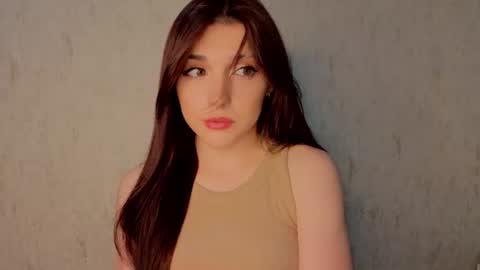 Olivia online show from June 2026 05:52:01 PM
