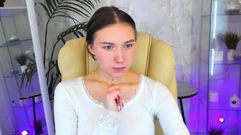Snapshot of olivialangs chatting on March 2026 11:16:02 AM olivialangs online show from March 2026 11:16:02 AM