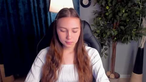 Snapshot of olivialangs chatting on March 2026 11:11:02 AM olivialangs online show from March 2026 11:11:02 AM
